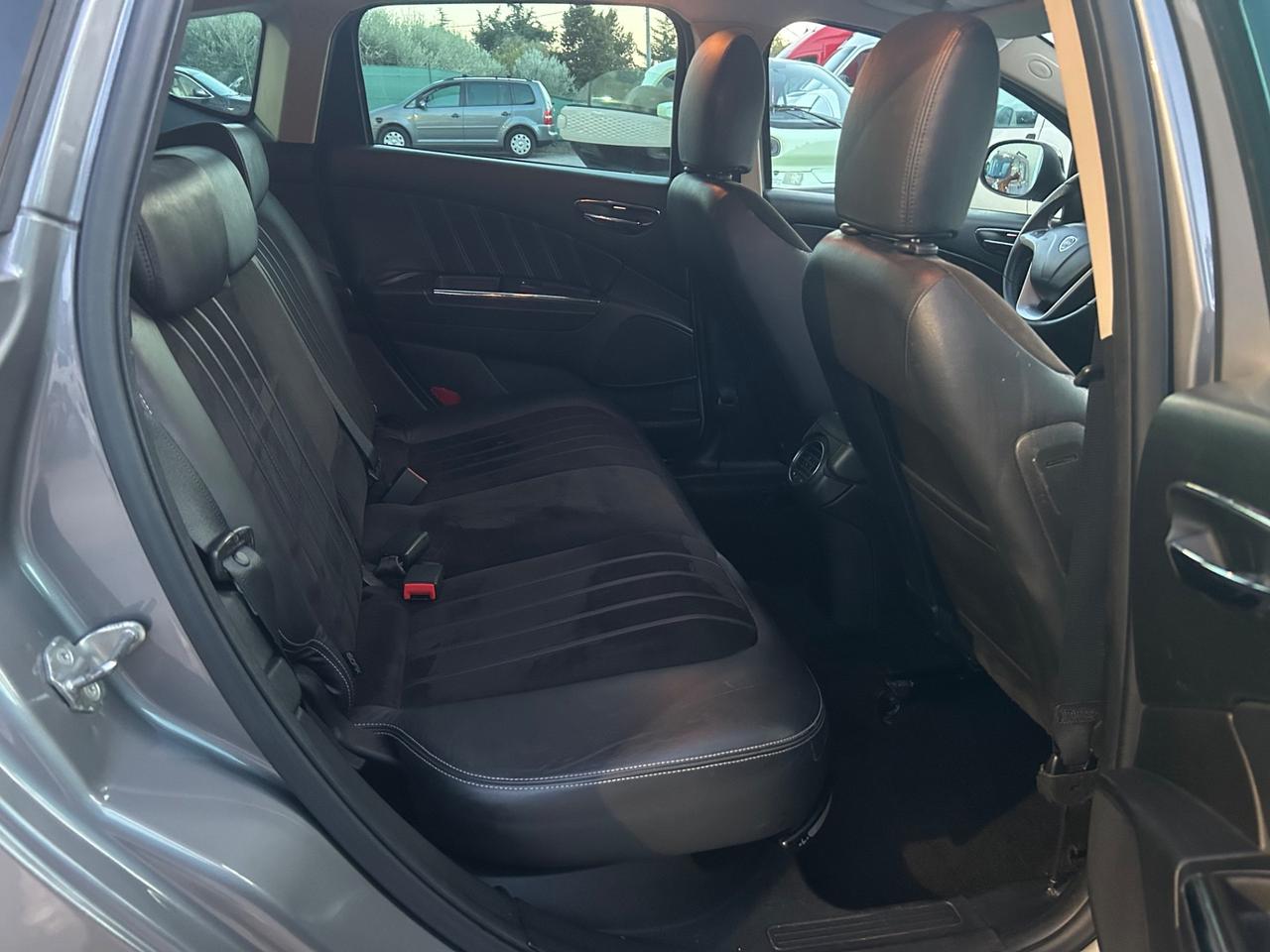 Lancia Delta 2.0 MJT DPF Platinum 165CV