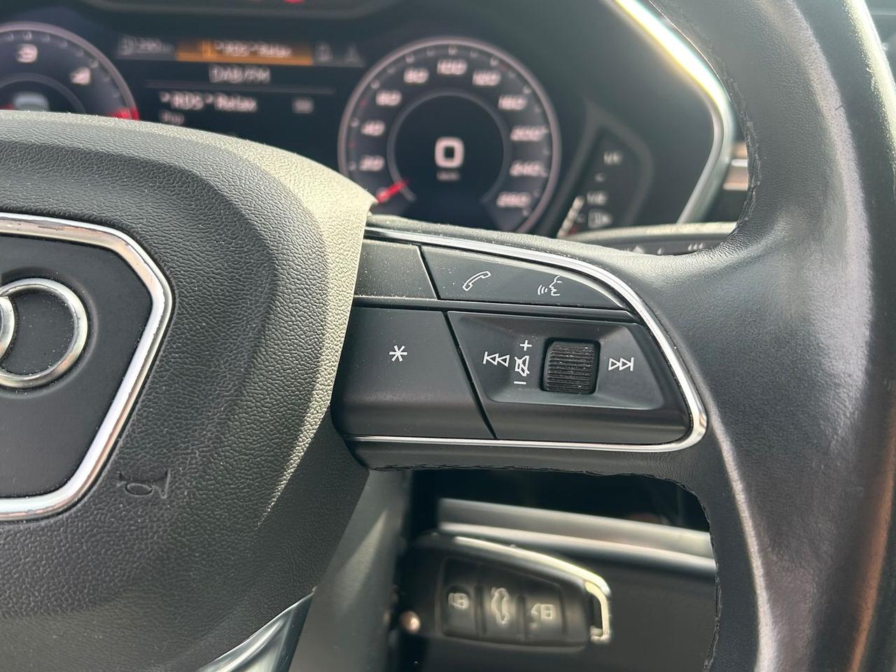 Audi Q3 S TRONIC S-LINE EDITION 2.0 35 TDI #9862