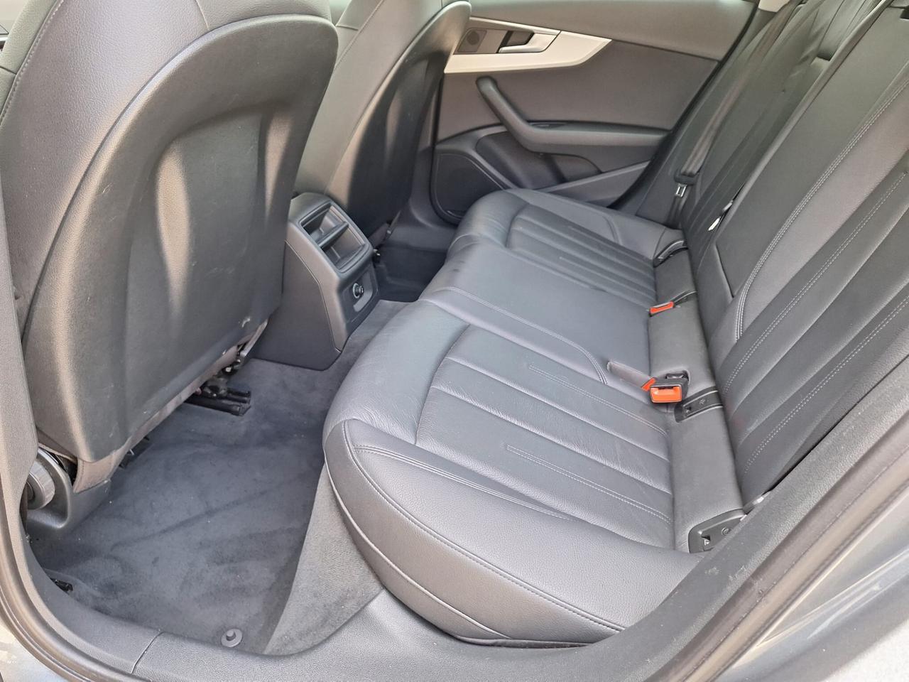 Audi A4 Avant S-LINE 2.0 TDI 150cv Automatica