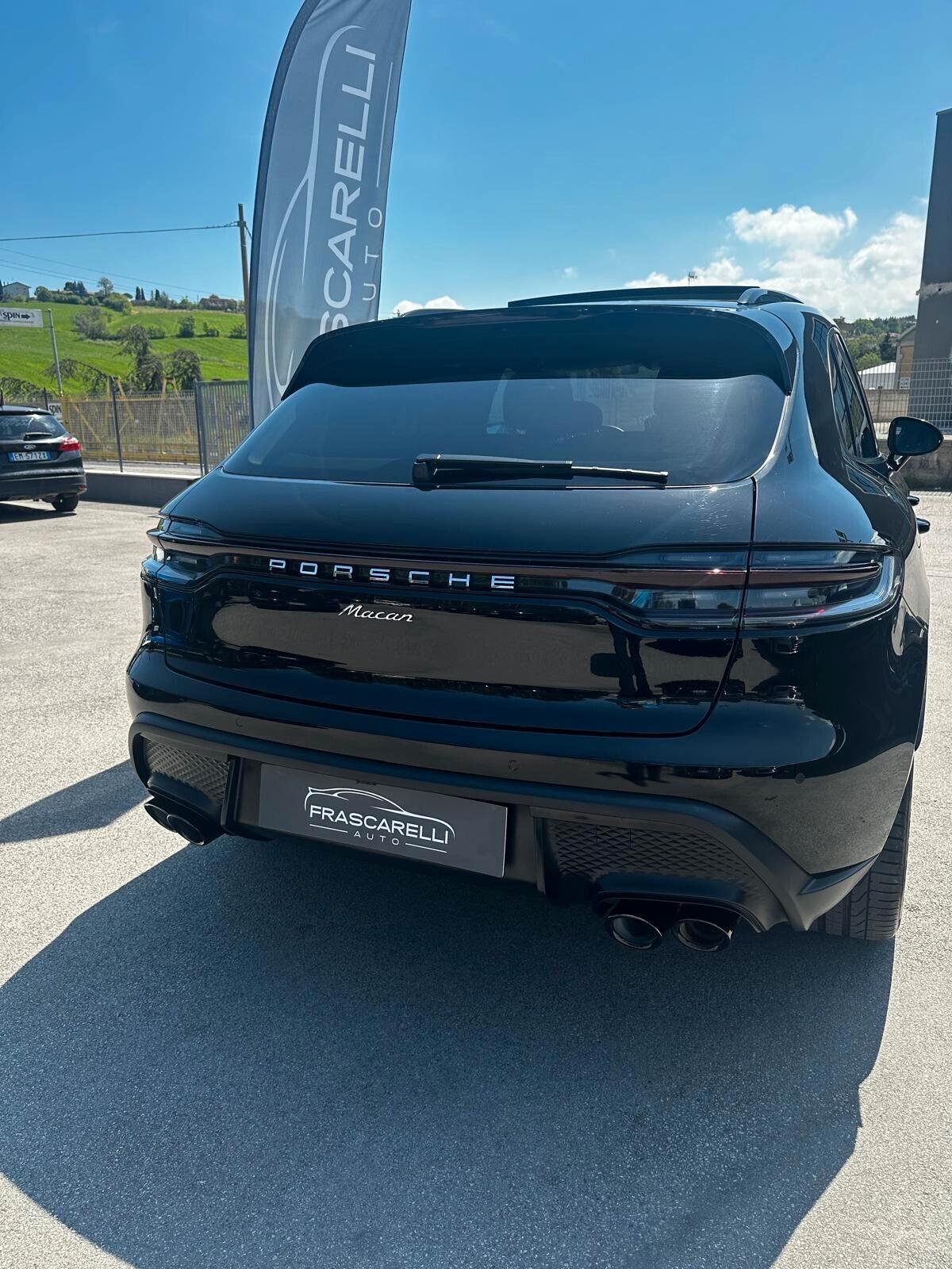 Porsche Macan 2.0 /tetto/pasm/carplay/full