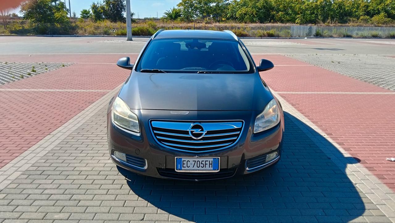 OPEL INSIGNIA AUTOMATICA -2010