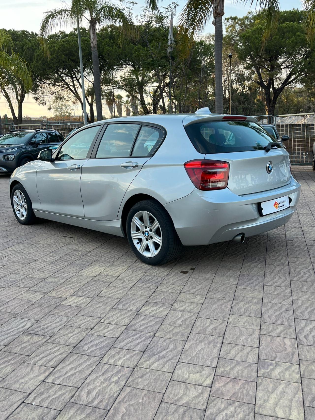 Bmw 116 116d 5p. Urban