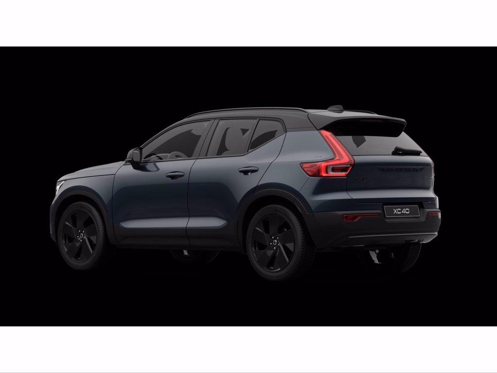 VOLVO XC40 2.0 b3 Ultra Black Edition auto del 2025