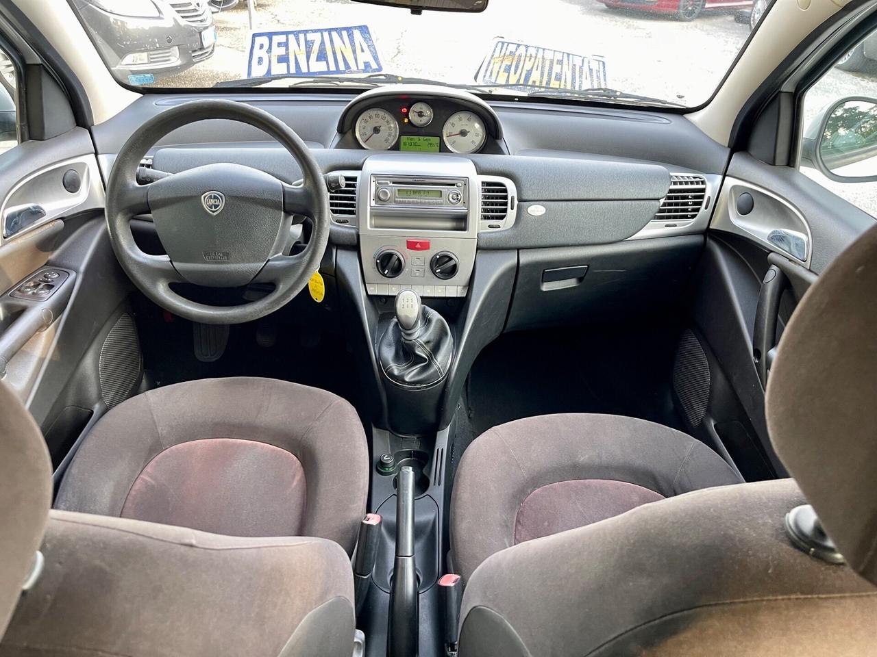 Lancia Ypsilon 1.2 Argento