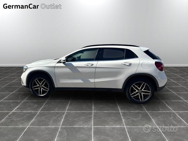 Mercedes GLA 200 d sport auto