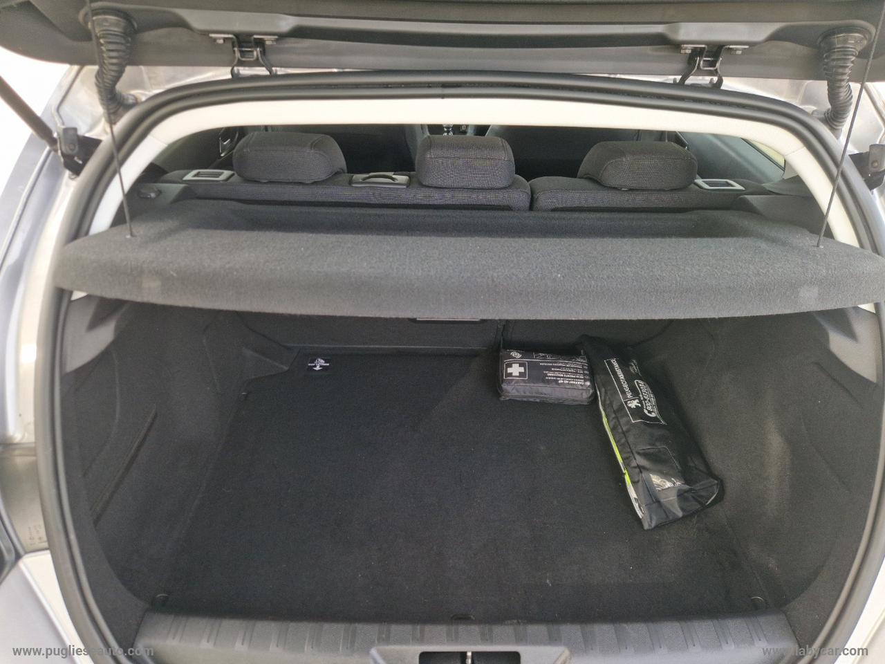 PEUGEOT 308 BlueHDi 130 S&S Allure