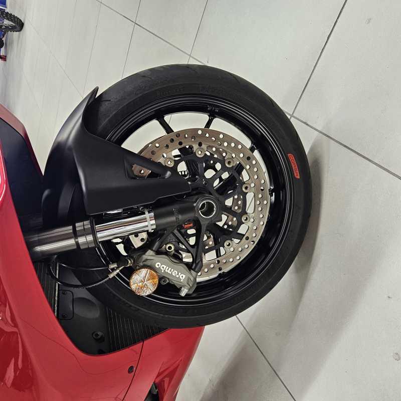 Ducati Panigale V2 - 2023
