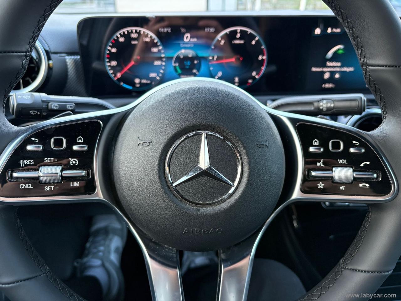 MERCEDES-BENZ A 180 d Automatic Sport