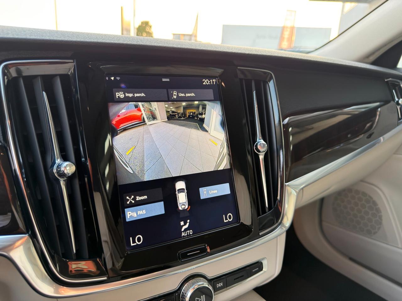 Volvo S90 D5 AWD Geartronic Momentum