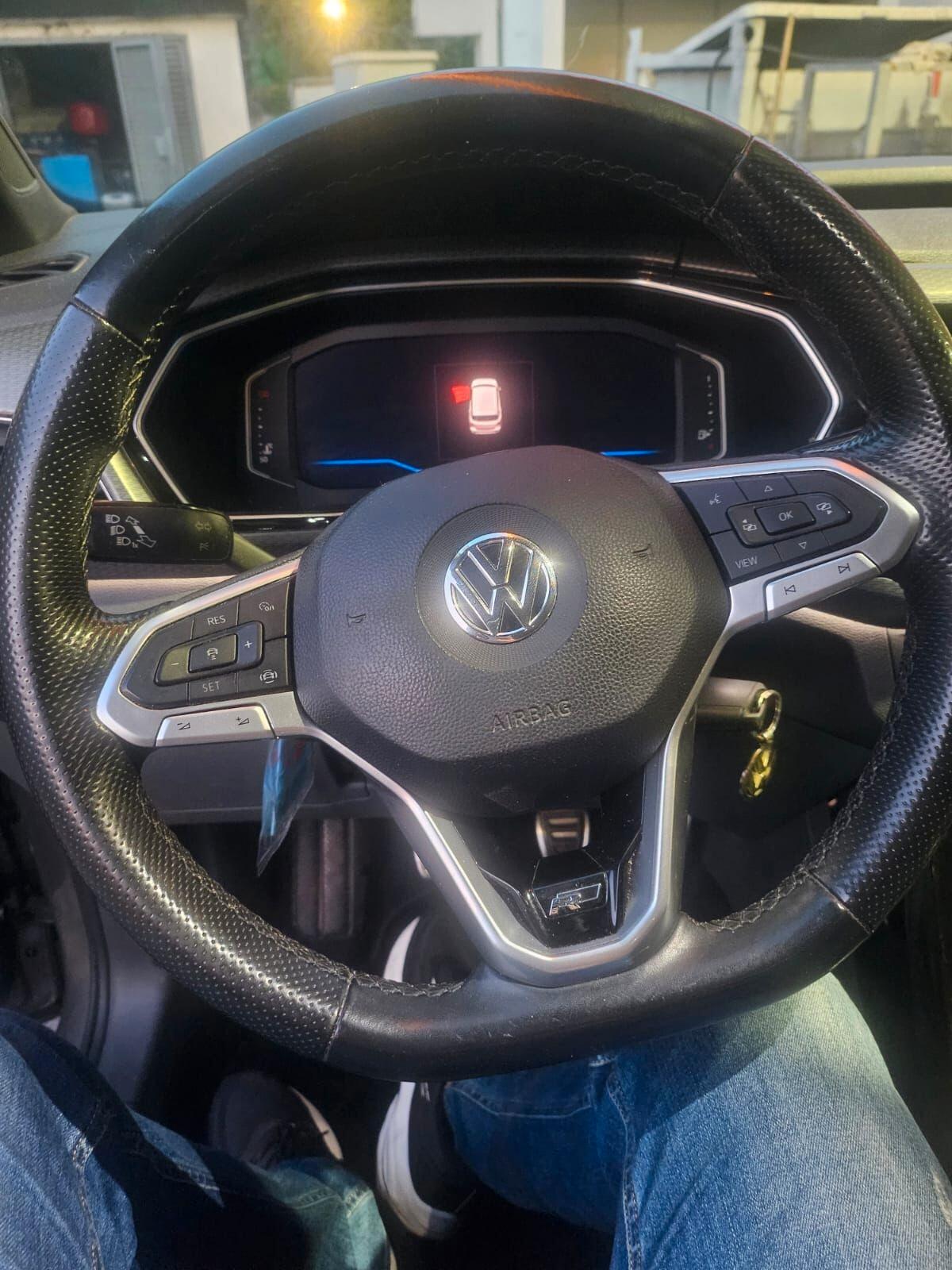 Volkswagen T-Cross 1.0 Benzina 115cv R-Line Navigatore