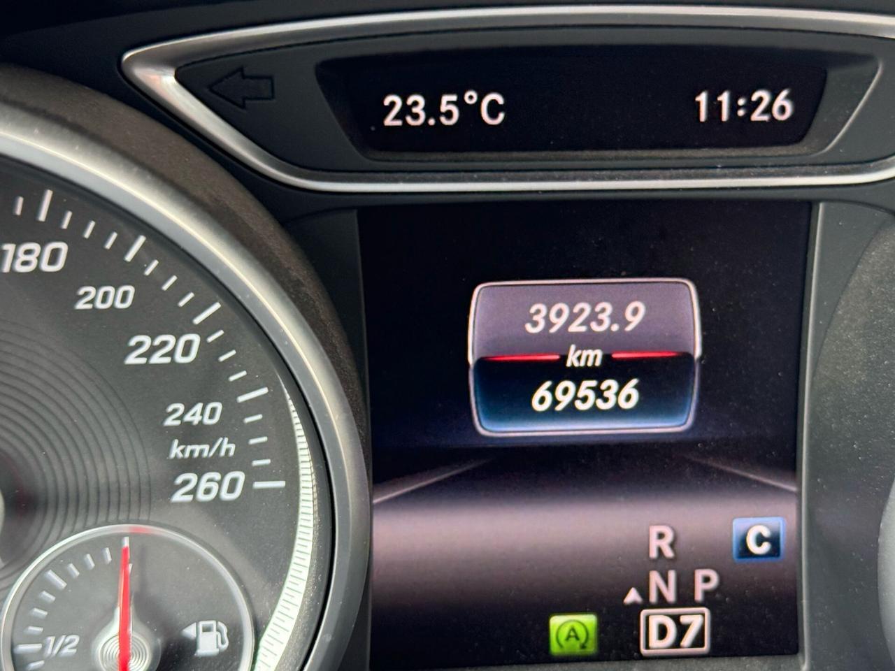 Mercedes-benz GLA 200 GLA 200 d Automatic 4Matic Sport NIGHT