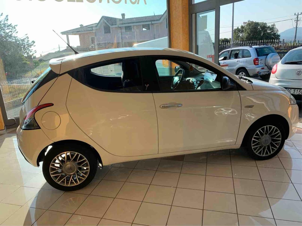 Lancia Ypsilon 1.3 MJT 95 CV