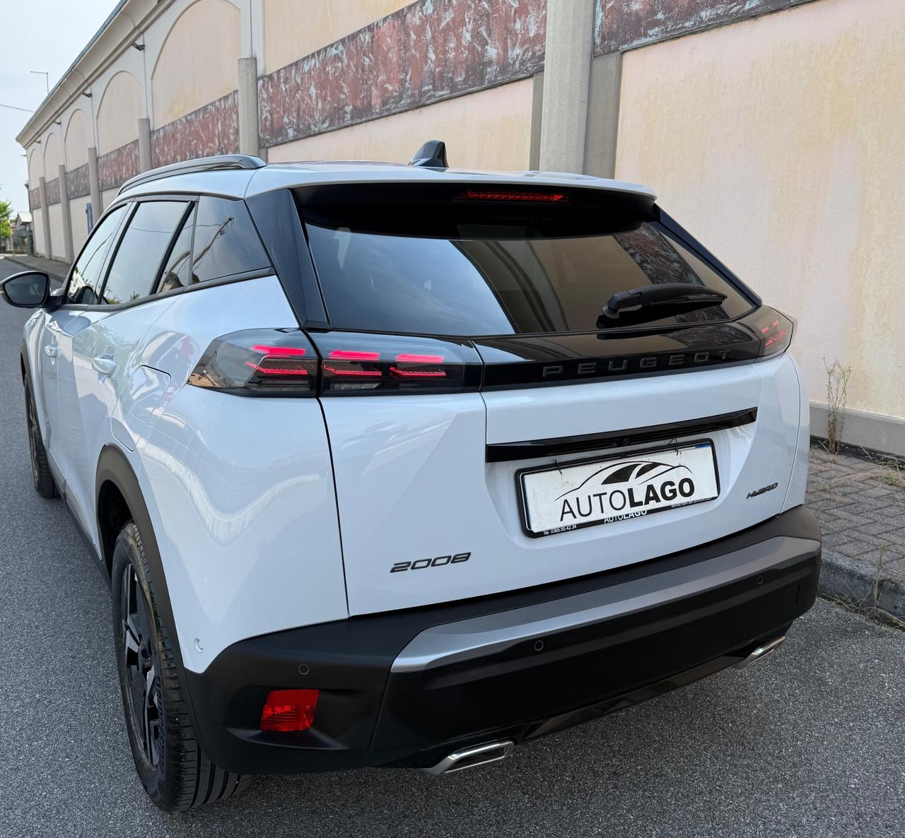 Peugeot 2008 Hybrid 145 e-DCS6 Allure …2025