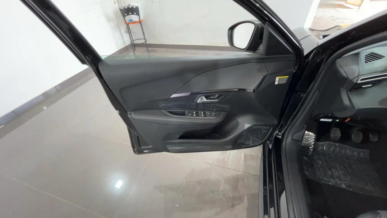 PEUGEOT 208 1.2 CC 100 CV 5 PORTE ALLURE KM0