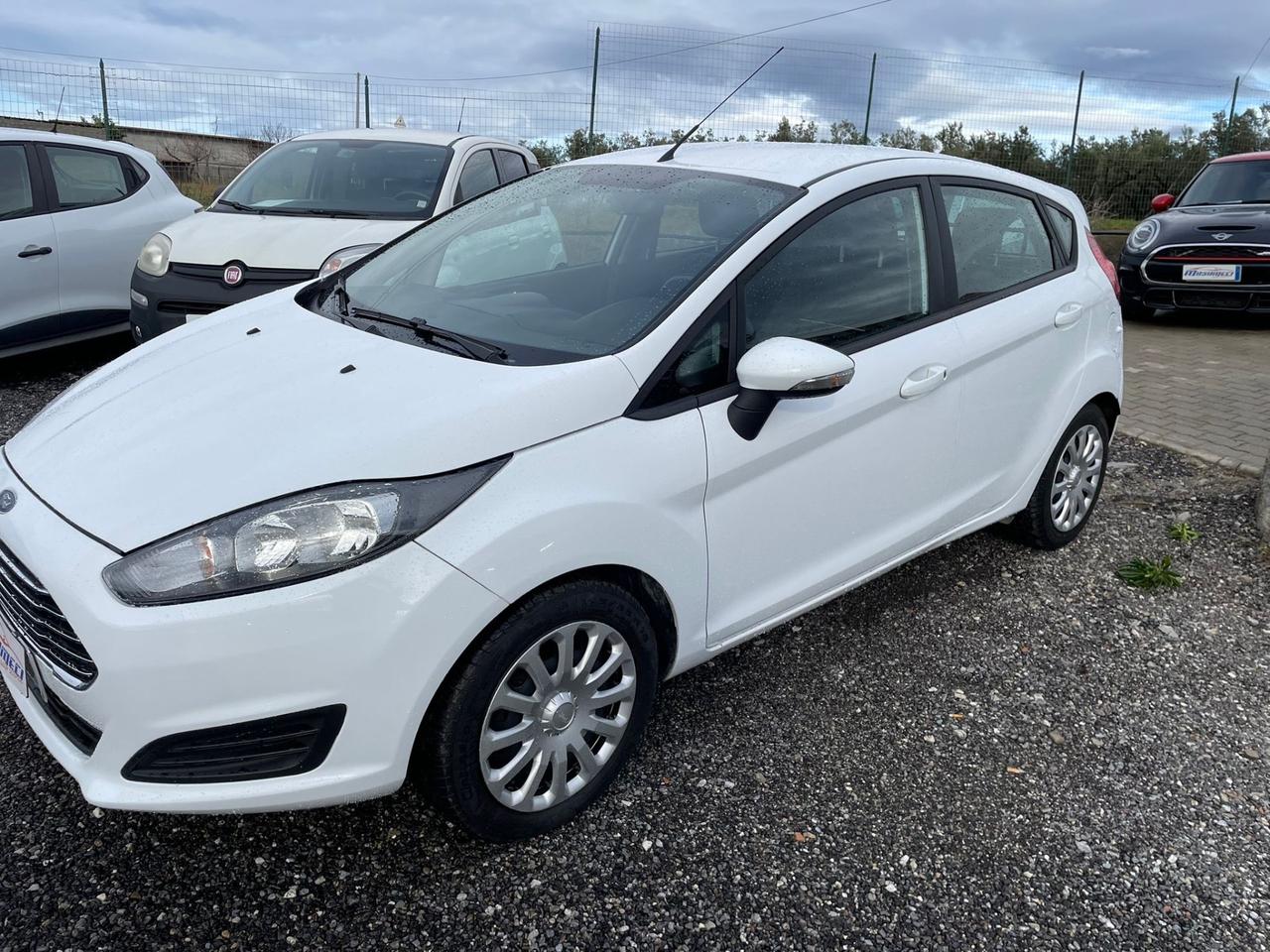 Ford Fiesta 1.5 TDCi PLUS 75CV 5 porte N1
