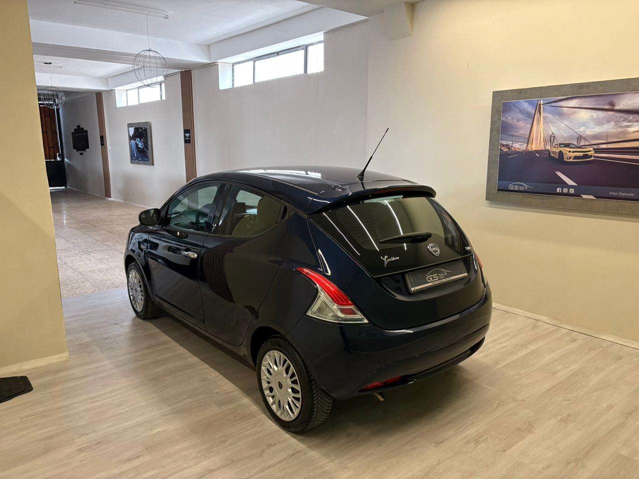 Lancia Ypsilon 1.200cc 69 CV 5 porte Platinum