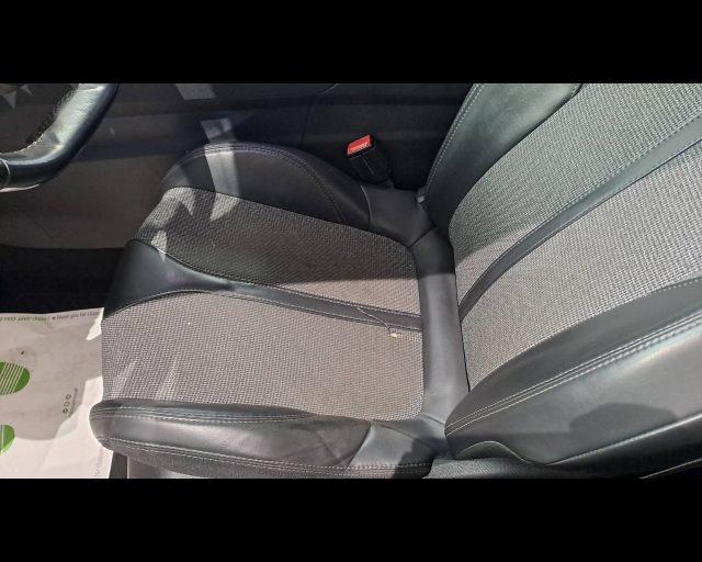 PEUGEOT 3008 1.6 bluehdi Business s&s 120cv