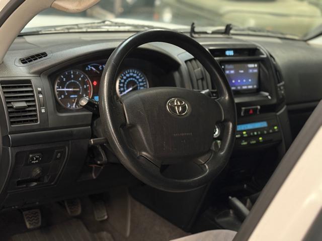 TOYOTA Land Cruiser TROPICALE GX V8 manual