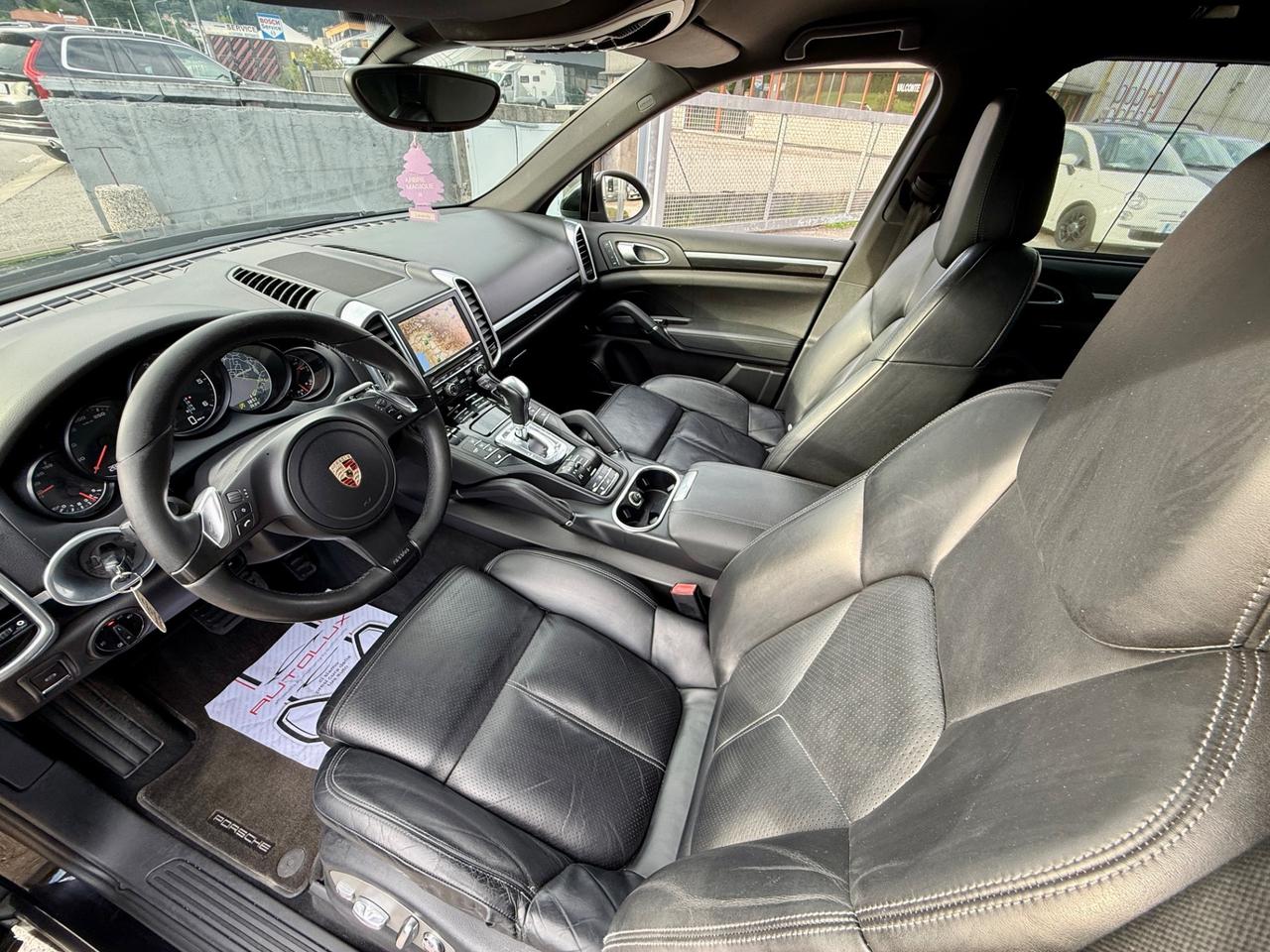 Porsche Cayenne 3.0 Diesel V6 SERVICE PORSCHE