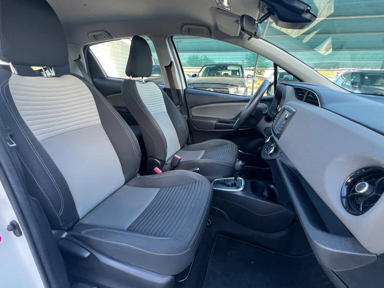 Toyota Yaris 1.5 Hybrid 5 porte Business