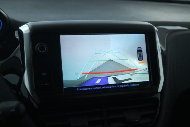 PEUGEOT 2008 BlueHDi 100 Allure Retrocamera