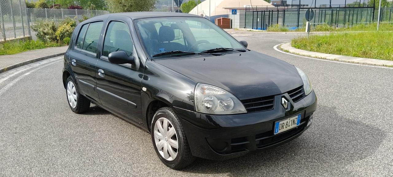 Renault Clio Storia 1.2 5 porte GPL Confort