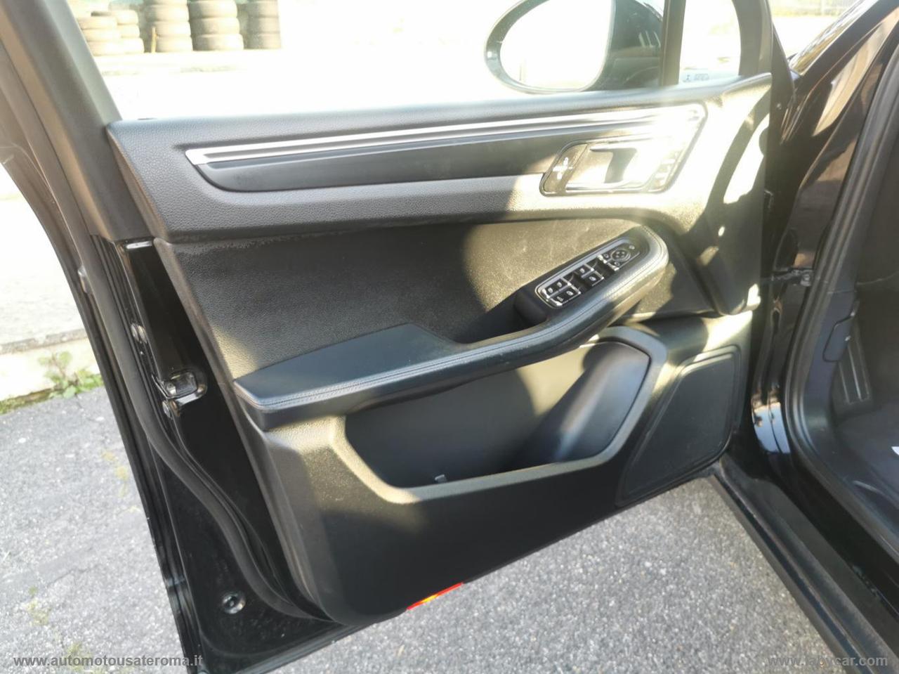PORSCHE Macan 2.0 RATE AUTO MOTO SCOOTER