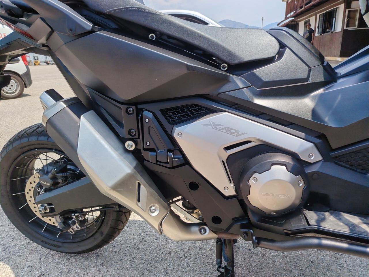 Honda X-ADV 750