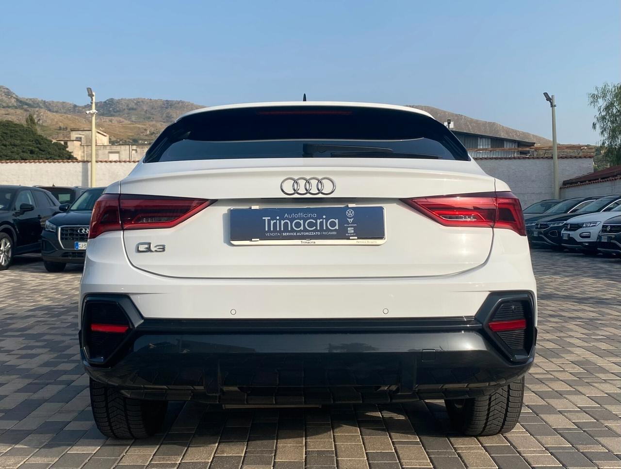 Audi Q3 SPB Business Advanced 2.0 TDI 150CV s-tronic 35