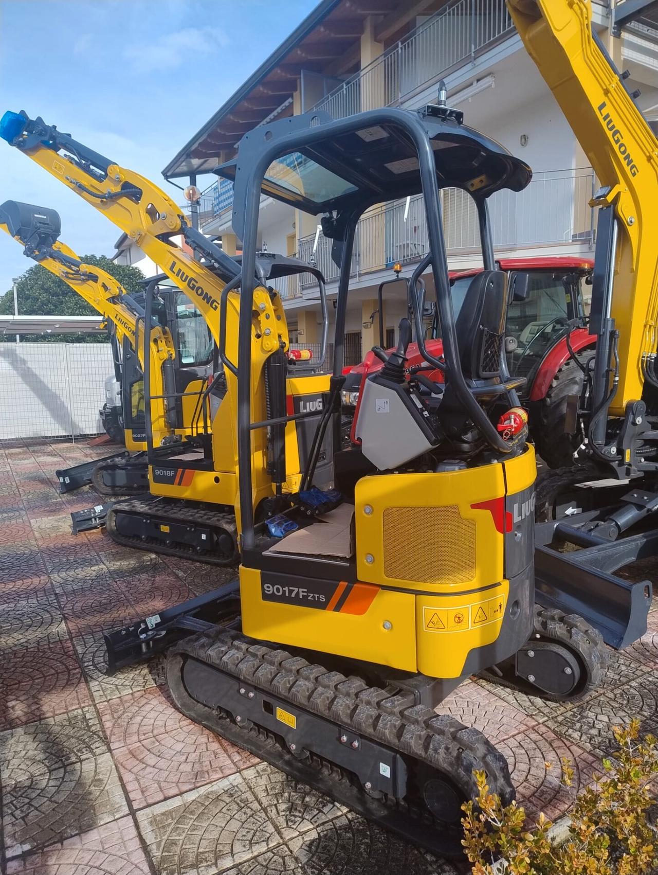 Escavatore Nuovo LiuGong 9017F (18 Quintali)