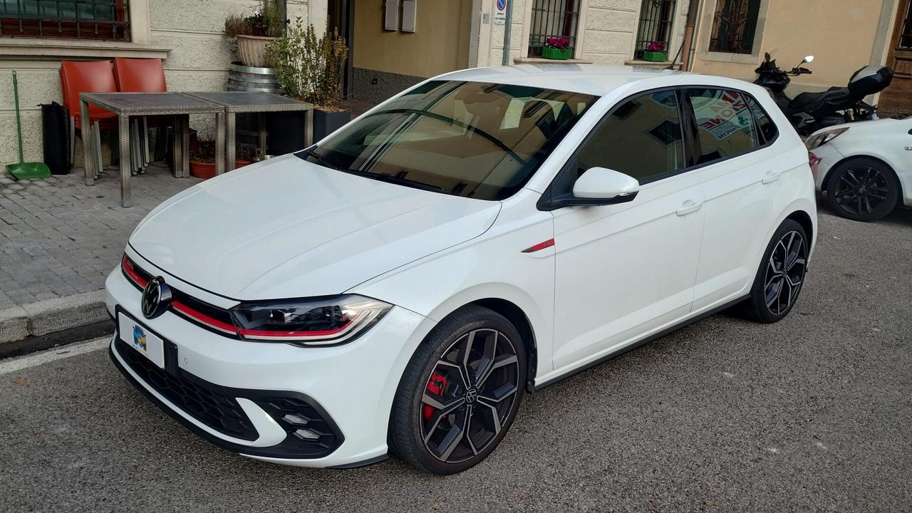 Volkswagen Polo 2.0 TSI DSG GTI