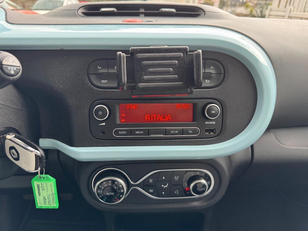Renault Twingo 1.0 71CV Cosmic 2019