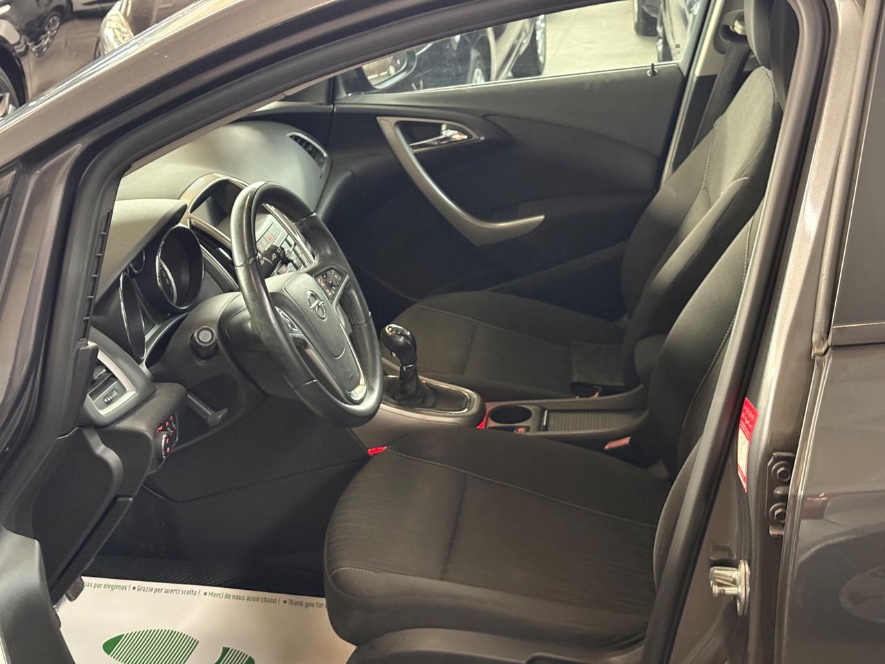 Opel Astra 1.6 115CV 5 porte Cosmo