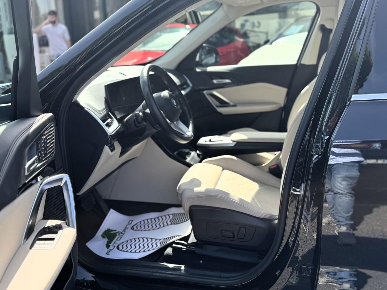 BMW iX1 xDrive 30 xLine