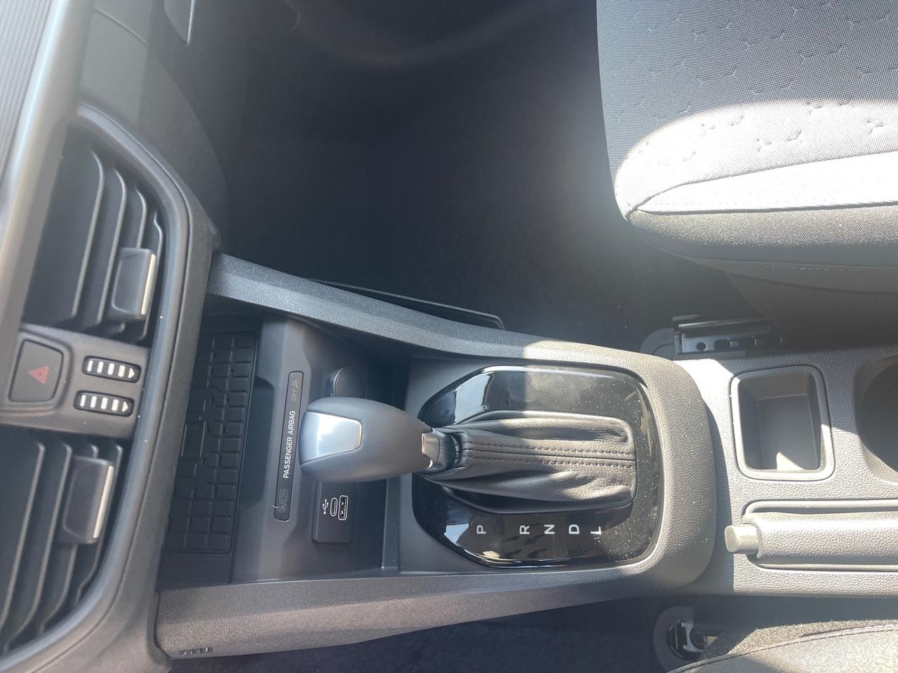 Ford Tourneo Courier Tourneo Courier 1.0 EcoBoost Titanium
