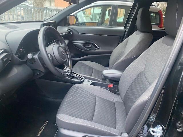 Toyota Yaris Cross TREND..130 CV!