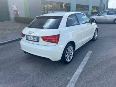 Audi A1 1.6 TDI 90 CV OK ANCHE NEOPATENTATI