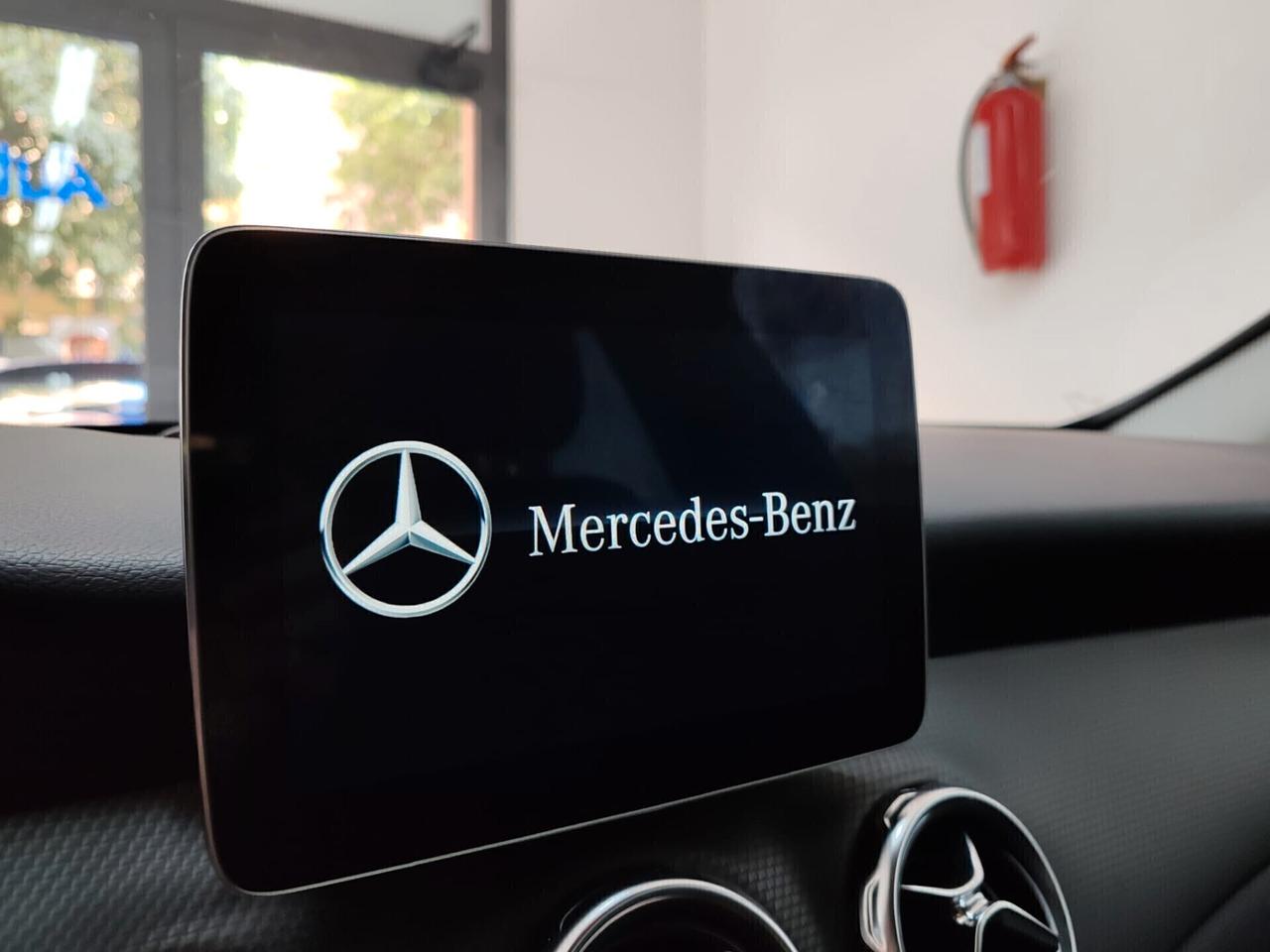 Mercedes-benz GLA 200 GLA 200 d Automatic Executive Black