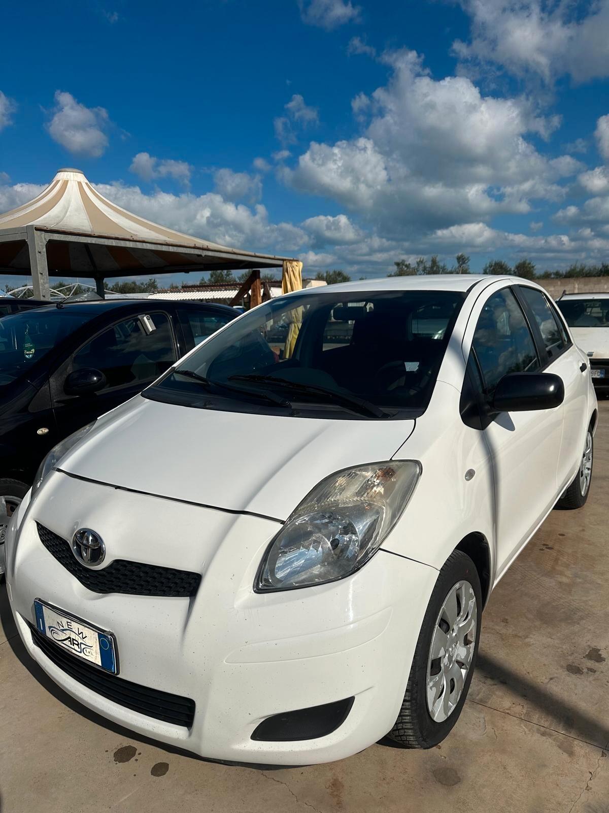 Toyota Yaris 1.0 GPL