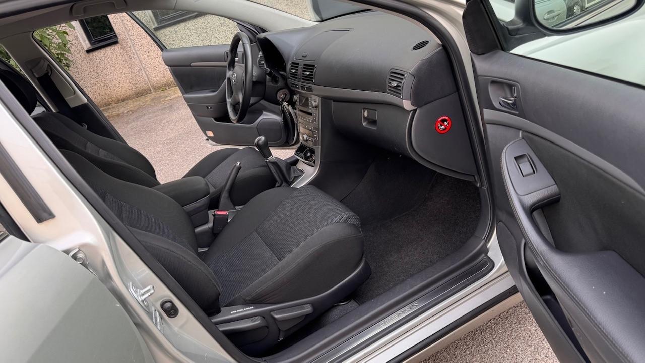 Toyota Avensis 1.8 16V Station Wagon