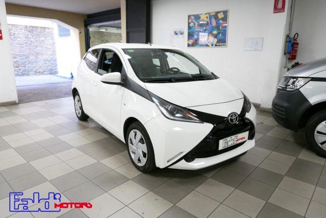 TOYOTA Aygo 1.0 VVT-i 69 CV 5 porte x-play TSS