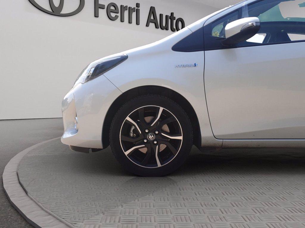 TOYOTA Yaris 5p 1.5 lounge del 2016