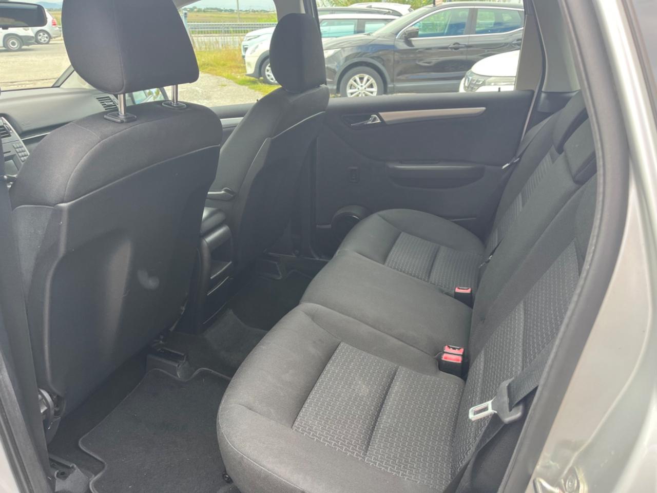 Mercedes-benz B 200 180 NGT BlueEFFICIENCY Executive