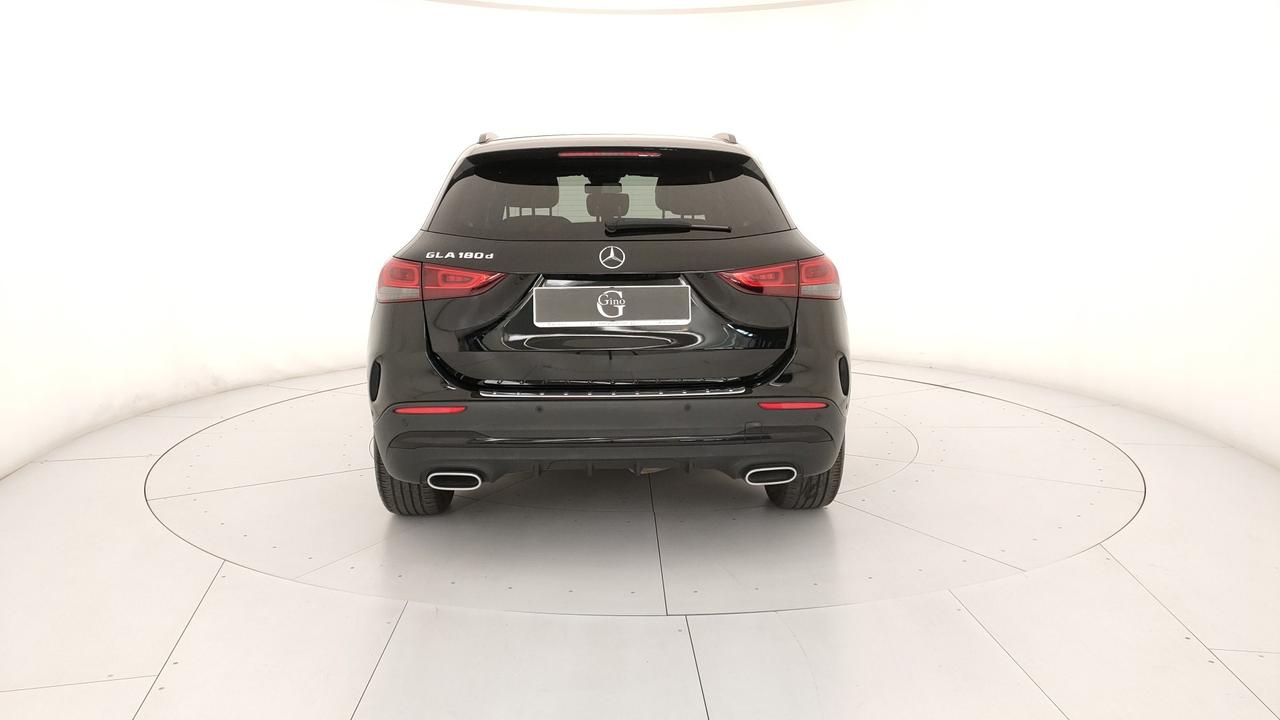 Mercedes-Benz GLA 180 d Premium auto