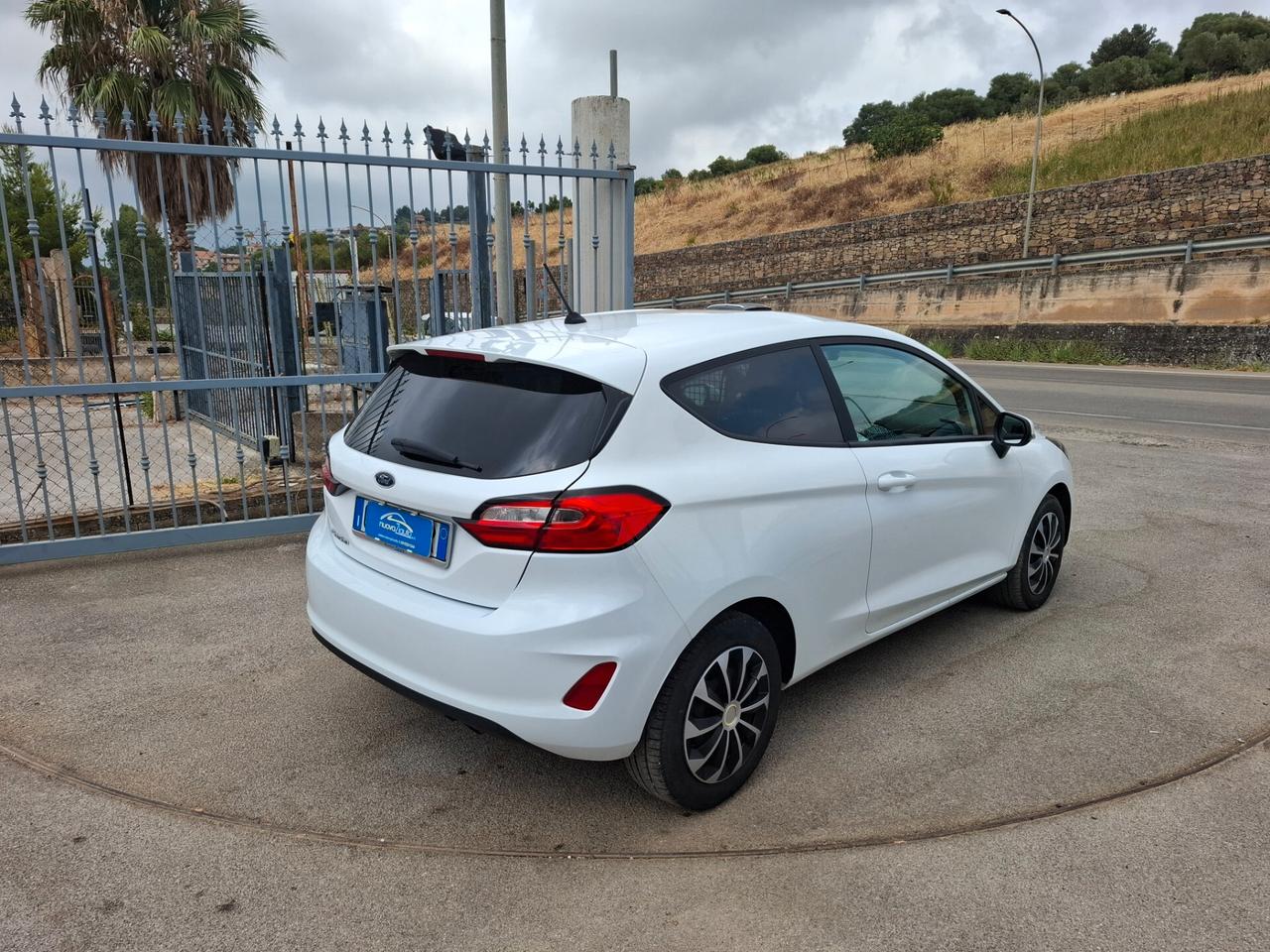 Ford Fiesta 1.1 75 CV autocarro anno 2022