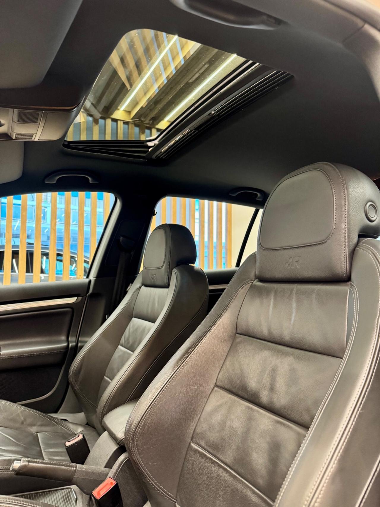 VOLKSWAGEN GOLF R32 5PORTE DSG PELLE TETTO 250CV PERMUTE FULL