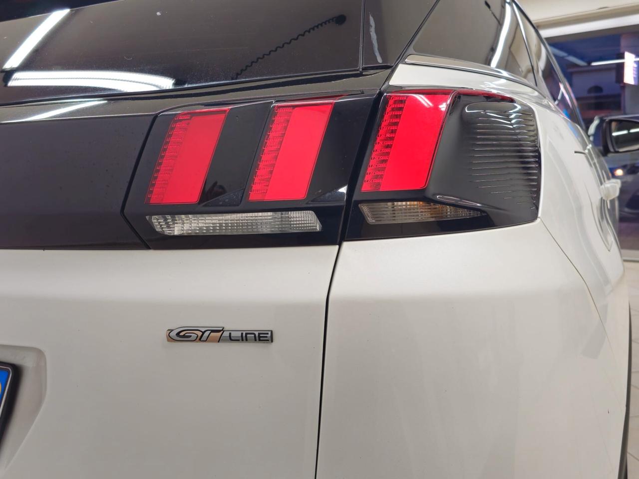 PEUGEOT 3008 BLUEHDI 130cv S&S EAT8 GT LINE