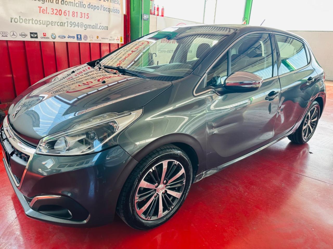 Peugeot 208 PureTech 82 5 porte Allure