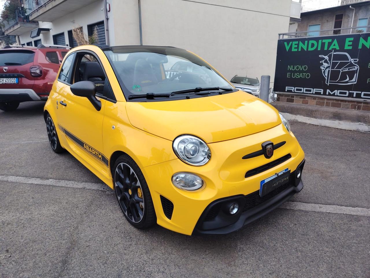 Abarth 595 C 1.4 Turbo T-Jet 180 CV Competizione