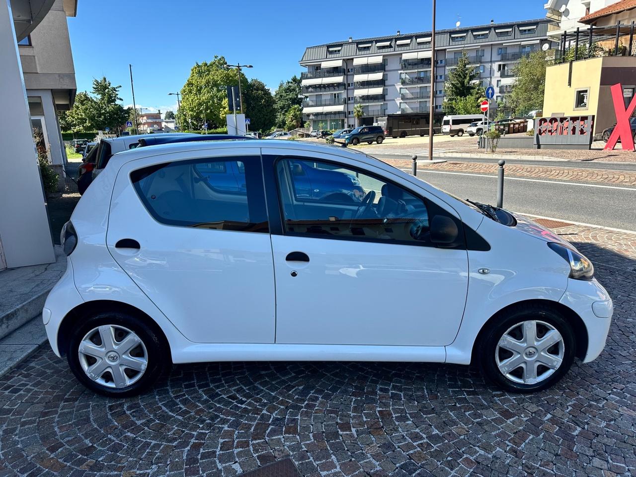 Toyota Aygo 1.0Bz 68Cv 5P Sol Connect -Uniproprietario